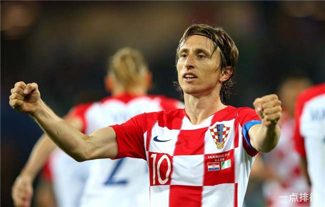 前热火助教爆料莱利曾威胁某超级球星：宁可以交易你也不解雇他